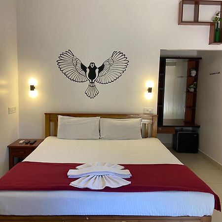 Dove Cottage Cherai Beach Exterior photo