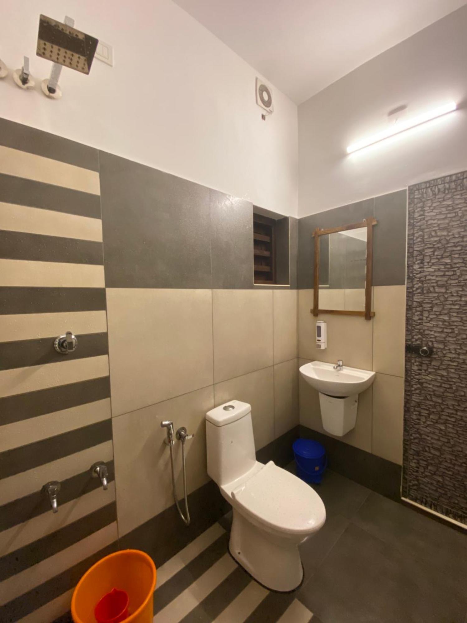 Dove Cottage Cherai Beach Exterior photo